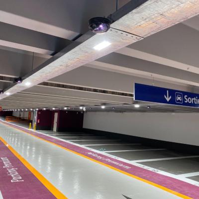 éclairage chemin de câble lumineux parking couvert