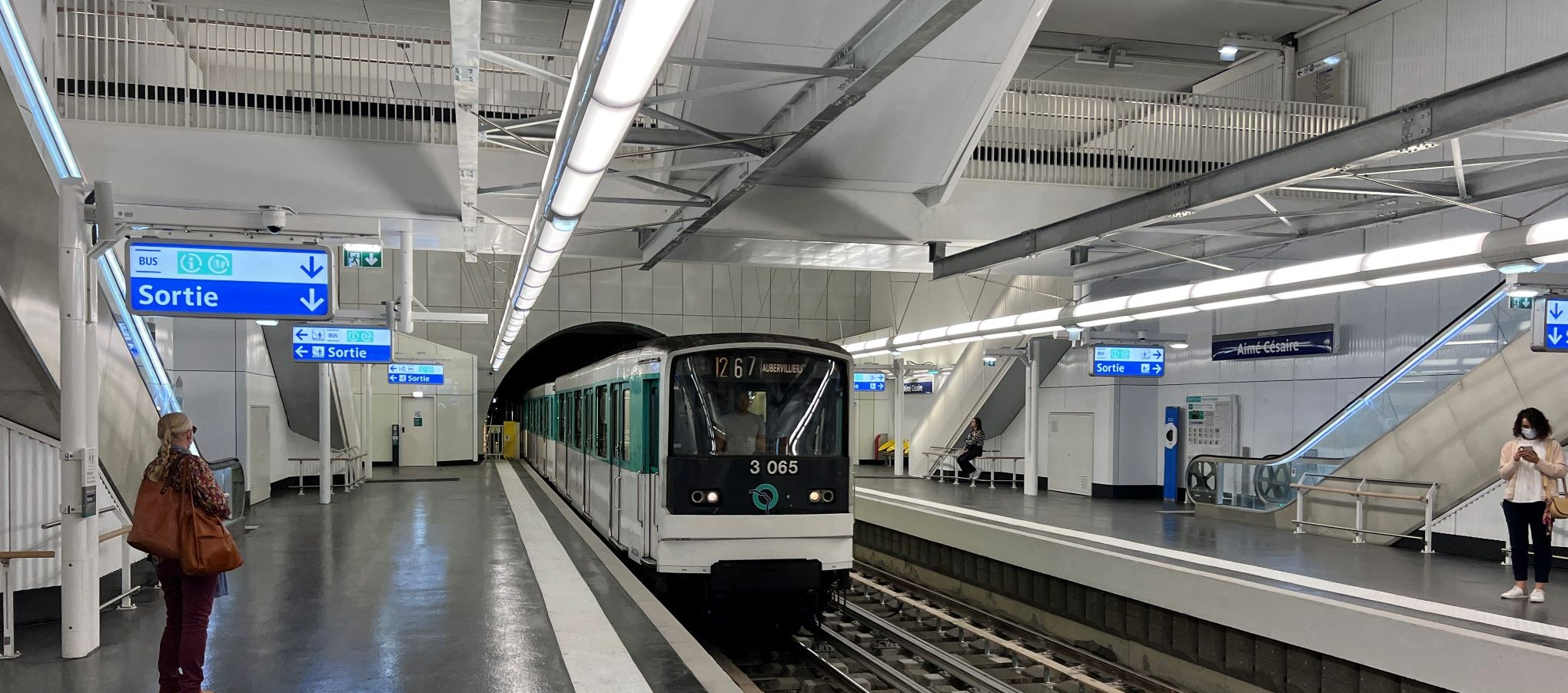 metro_l12_aime-cesaire.jpg