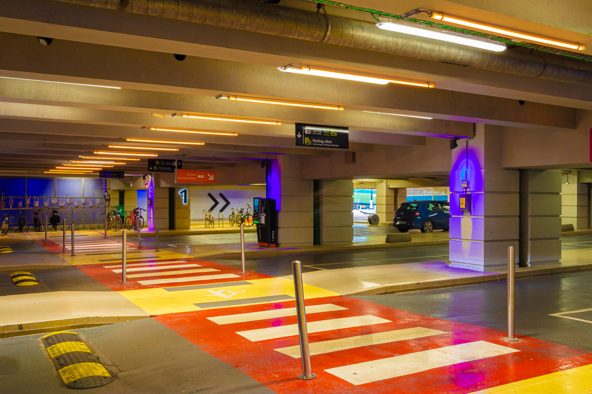 parking velo eclairage LED made in France ACTiLED gare SNCF PARIS