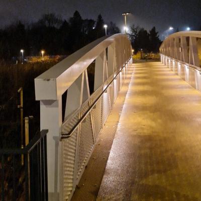 luminaire led passerelle SNCF Cesson-Sevigné