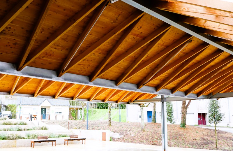 tubulaires LED halle commerciale Vigneux de Bretagne